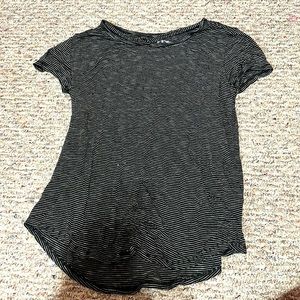 art class shirt, very cute and comfortable, stretchy, size XL(14/16) but fits M